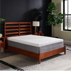 Tempur-Pedicure Mattress Topper in size queen.